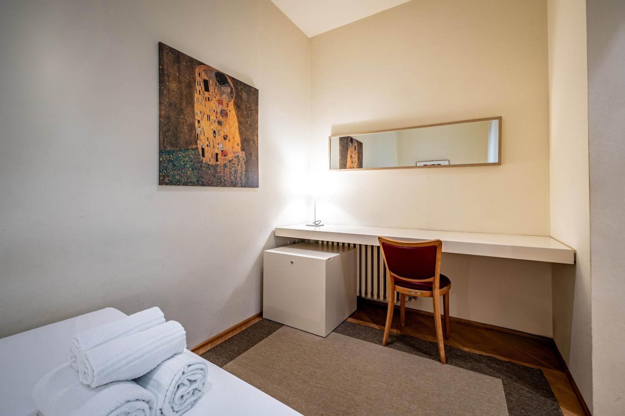 Yd Servi Suite Apt Florens Exteriör bild